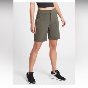 ATHLETA, Trekkie shorts, size 8, olive color